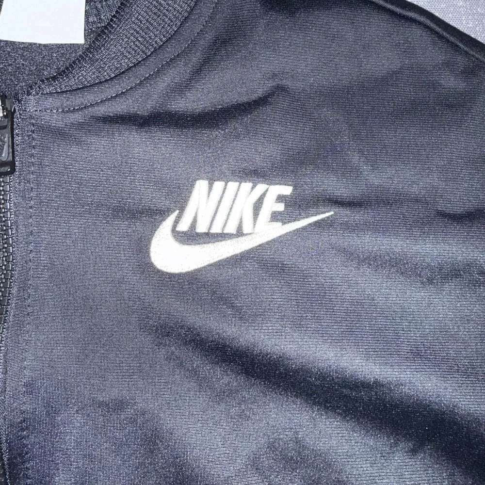 Nike Track Jacket Womens Large Black Full Zip Logo Sleeves Crop Athletic Swoosh